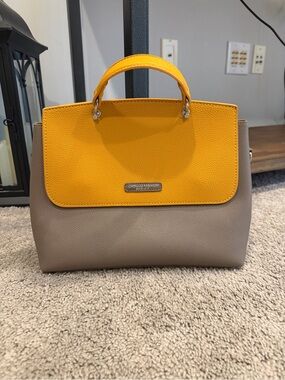 Chinllo fashion Two-Tone Yellow and Taupe Top-Handle Bag